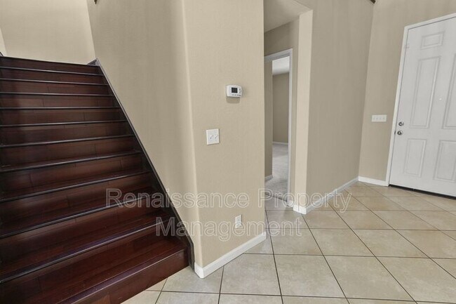 Building Photo - 703 N Marquis Way