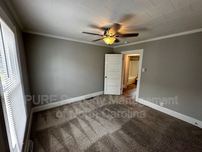 Building Photo - 1101 Woodlawn St