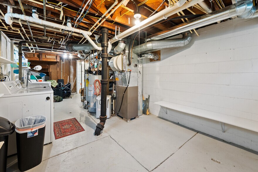 Building Photo - 3808 S Brust Ave