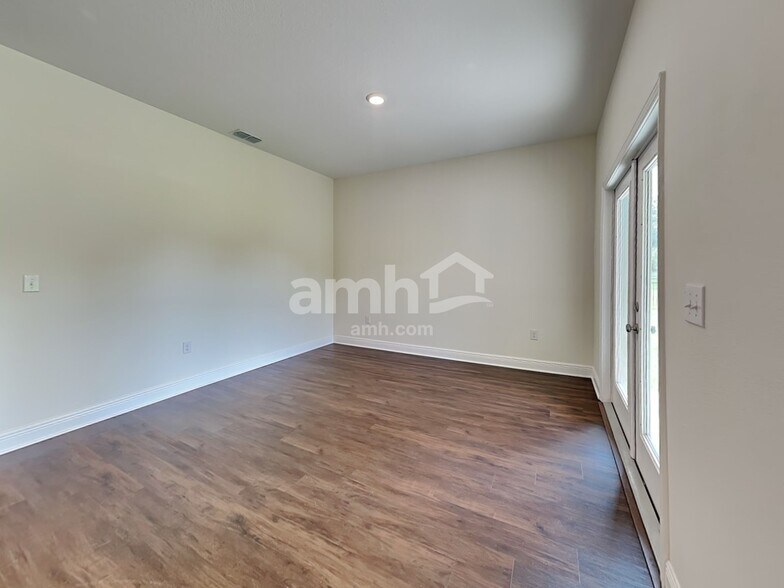 Building Photo - 20586 Calla Lily Dr