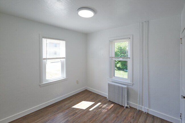 Primary Photo - The Pad