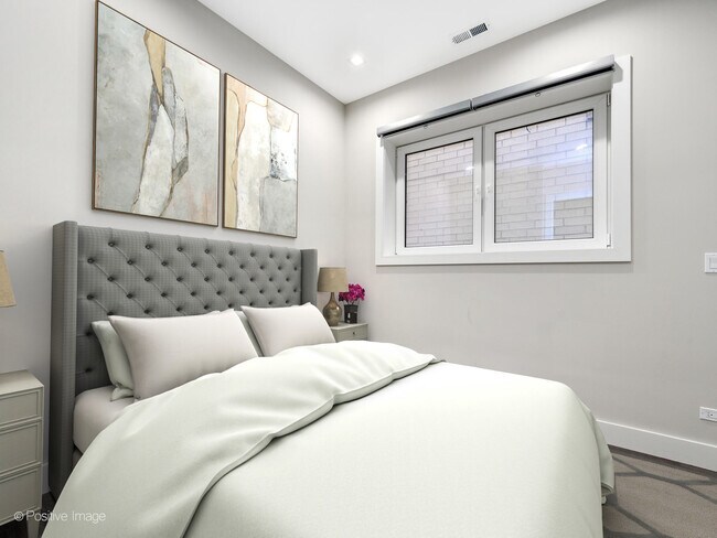 Building Photo - 1446 W Chestnut St