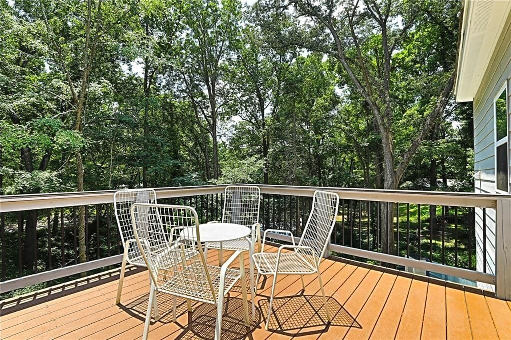 Building Photo - 2125 Clay Rd SW