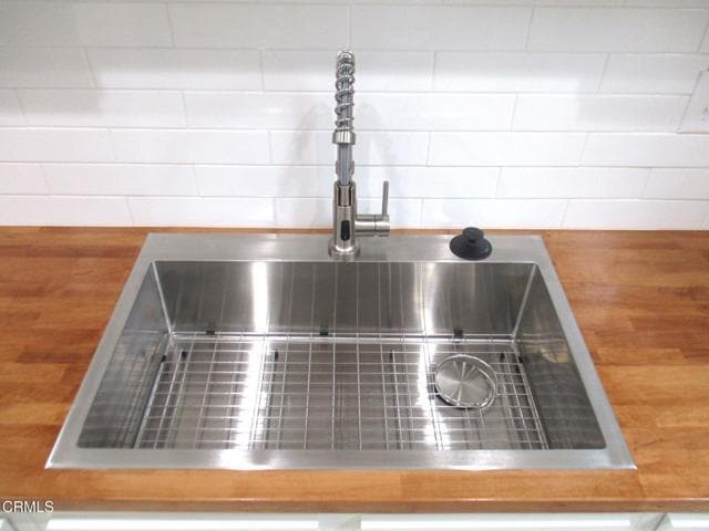 Building Photo - 1222 N Ave 49