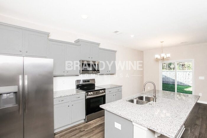 Building Photo - 321 Redmoss Dr