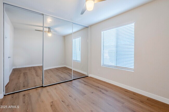 Building Photo - 5995 N 78th St