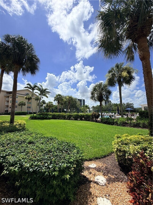 Building Photo - 360 Horse Creek Dr