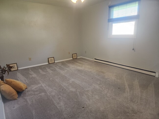 Building Photo - 692-694 Olson Ave