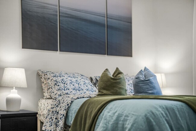 Building Photo - 15206 NE 96th St