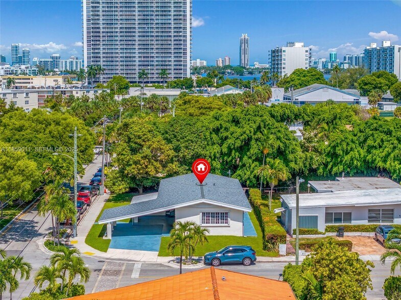 Building Photo - 7528 Buccaneer Ave