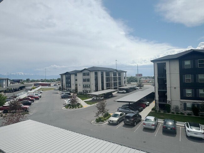 Building Photo - 1700 Sandhill Rd