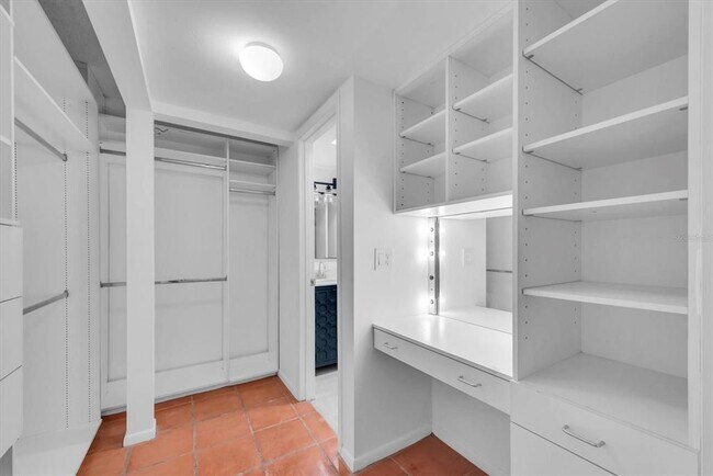 Building Photo - 4900 38th Way S