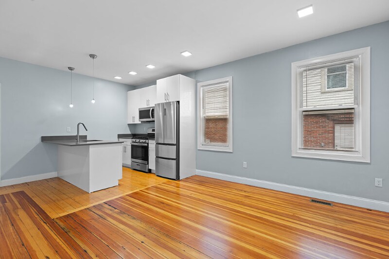 Building Photo - 18 Trenton St