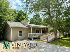 Building Photo - 1194 Broward Dr