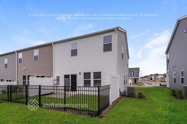 Building Photo - 921 Greenville Wy