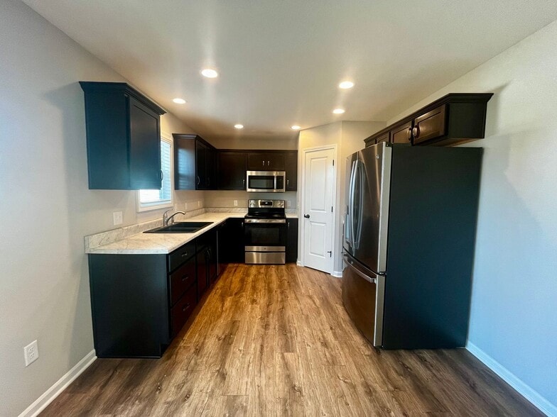 Building Photo - 1630 Teniente Ct