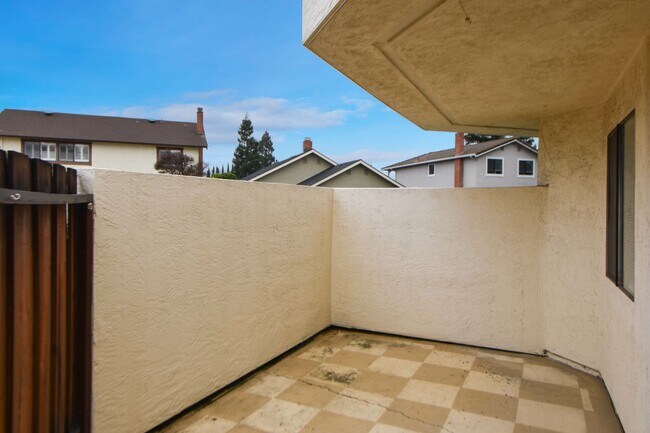 Building Photo - Welcome to Valley Crest Condos!