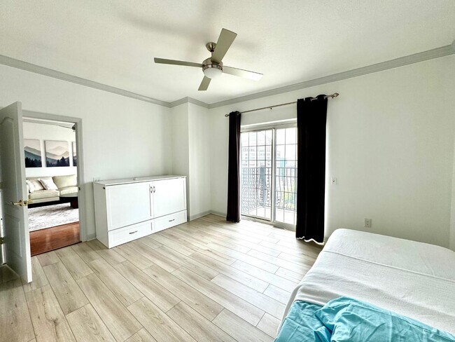 Building Photo - 195 14th St NE