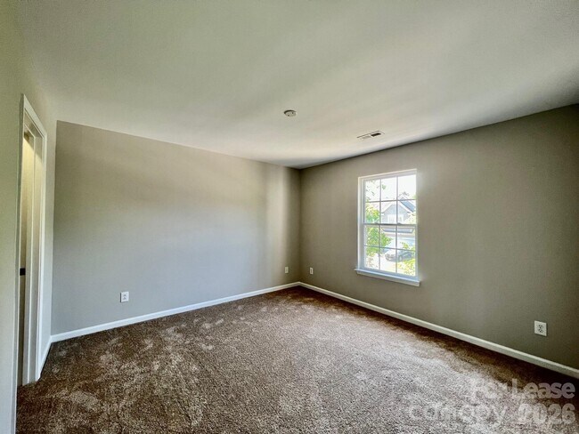 Building Photo - 10311 Dominion Village Dr