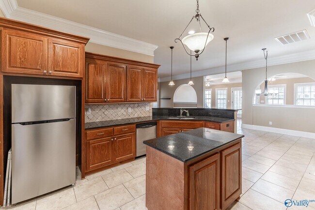 Building Photo - 105 Blanca Dr