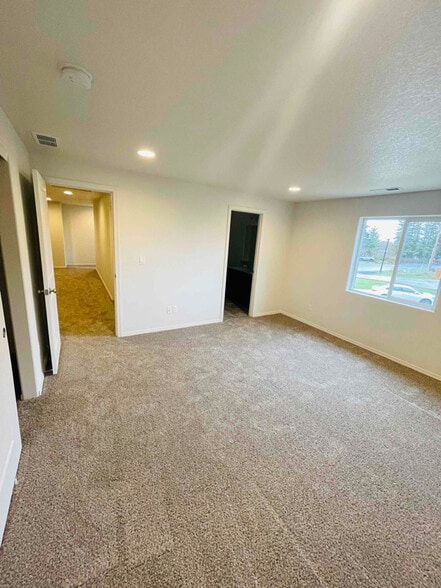 Building Photo - 611 Koontz Rd