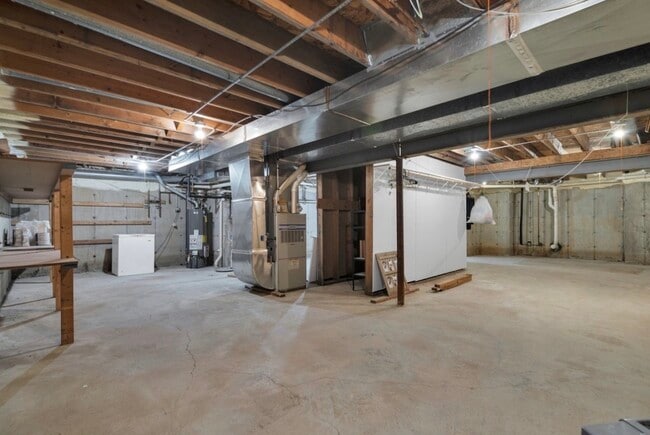 Building Photo - 112 Sequoyah Ct SW