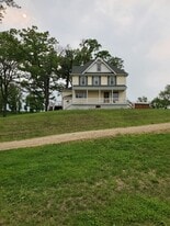 Building Photo - 10326 Brattlie Rd