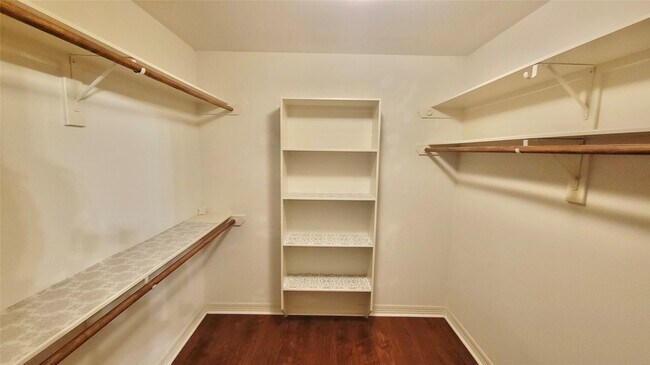Building Photo - 3702 Mystic Cir