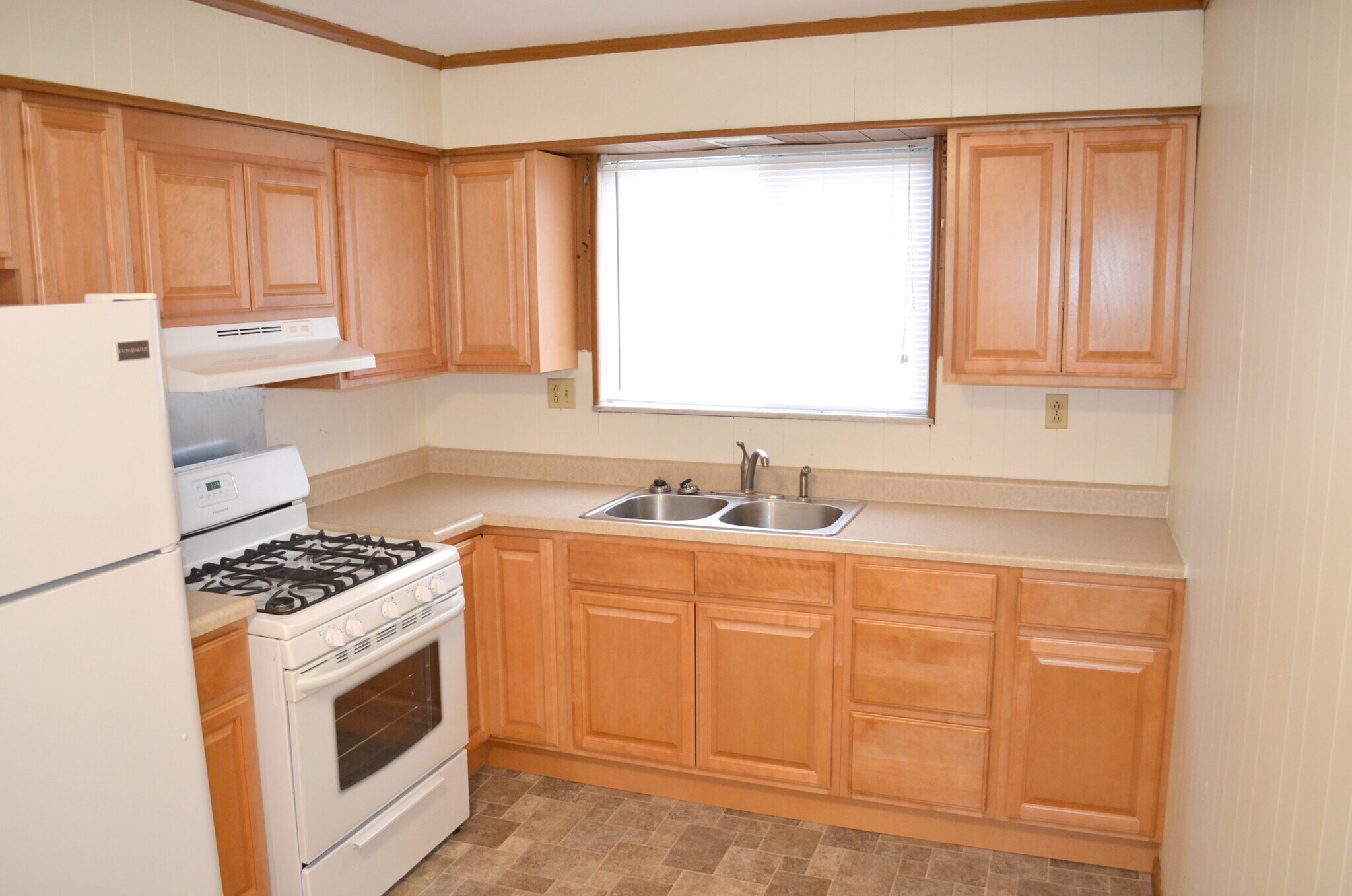 Building Photo - 6626 Ervin Rd
