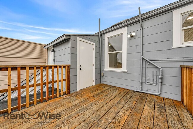 Building Photo - 4525-4529 Irving St. SF