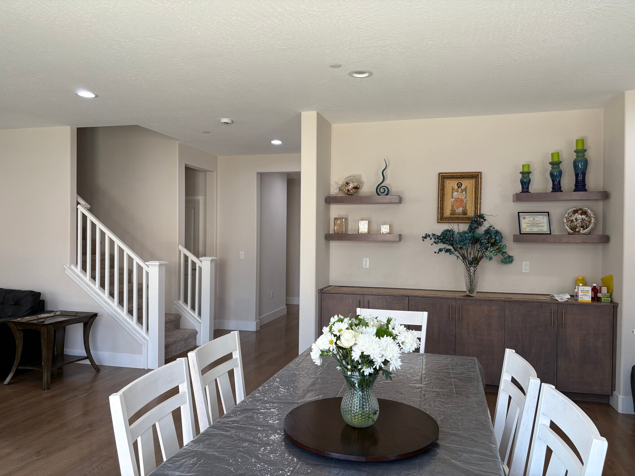 Building Photo - 2875 E Colina Dr