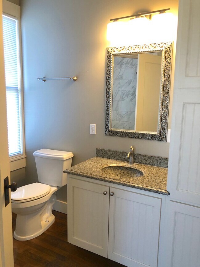 Building Photo - 119 Idlewilde Blvd