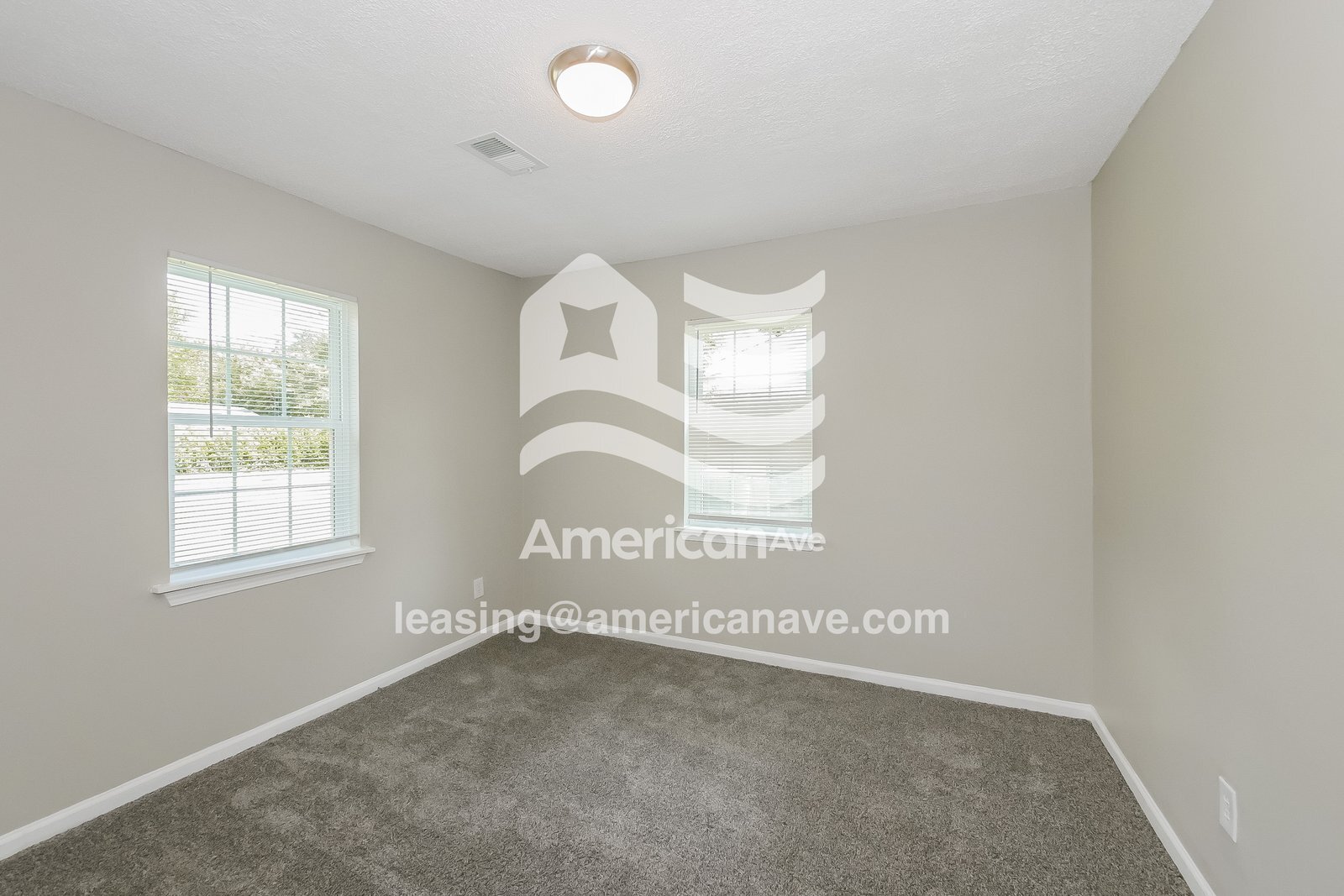 Building Photo - 213 Reid St