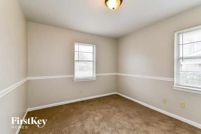 Building Photo - 3078 Churchill St