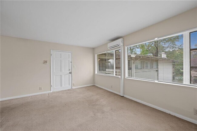 Building Photo - 11 Peachtree Hills Ave NE