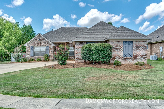 Building Photo - 117 Millhouse Drive