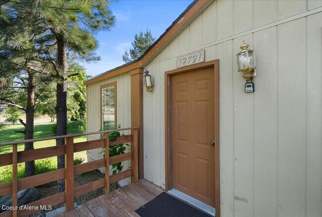 Building Photo - 32721 10th Ave