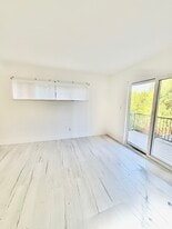 Building Photo - 4922 Escobedo Dr