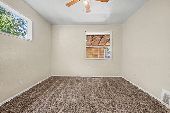 Building Photo - Virginia Village 4 Bed / 1 Bath for rent