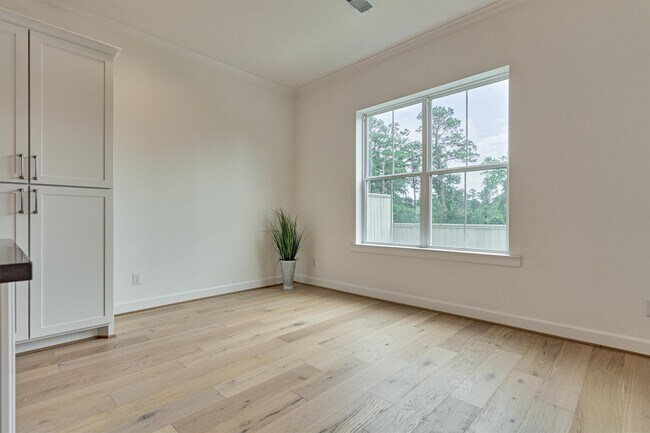 Building Photo - 2037 Carlson Creek Dr