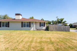 Building Photo - 2941 Frederica St