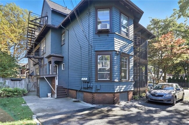 Building Photo - 155 Edgerton St