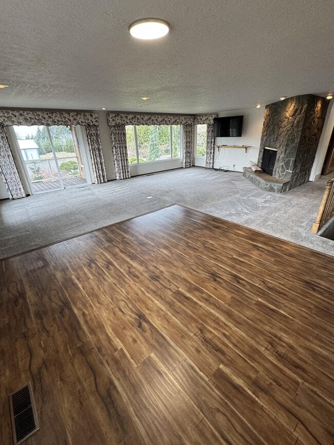 Building Photo - 19774 Grade Rd SE