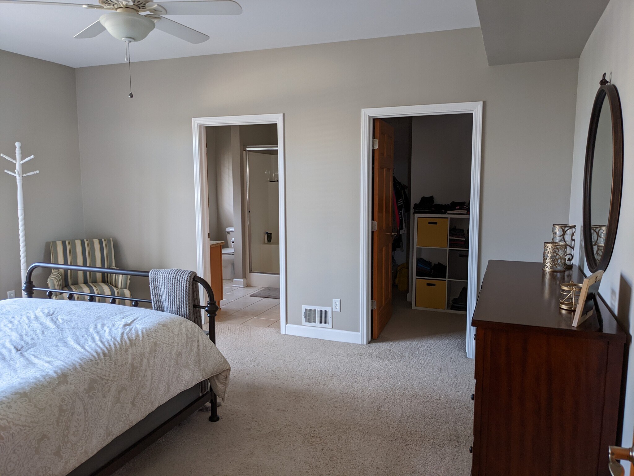 master bed - 283 S Zeeb Rd