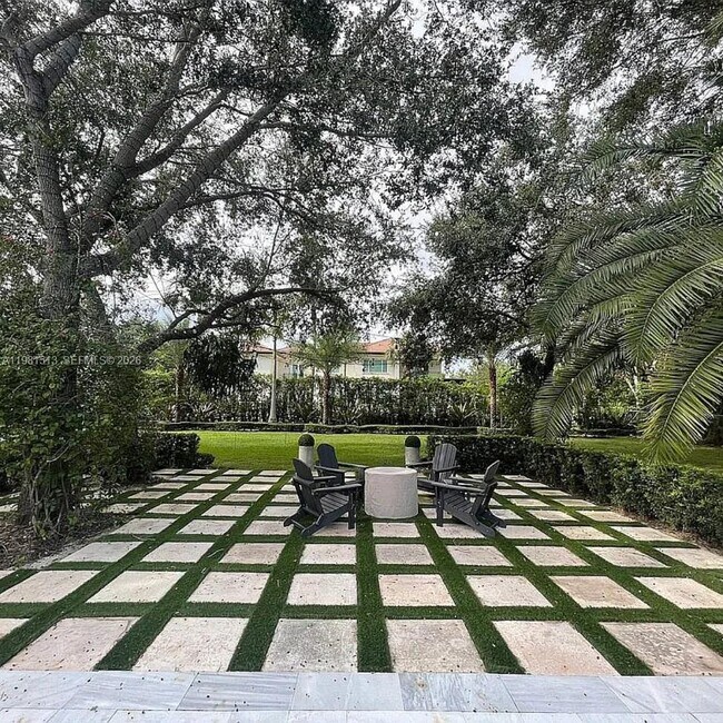 Building Photo - 8801 SW 124th St