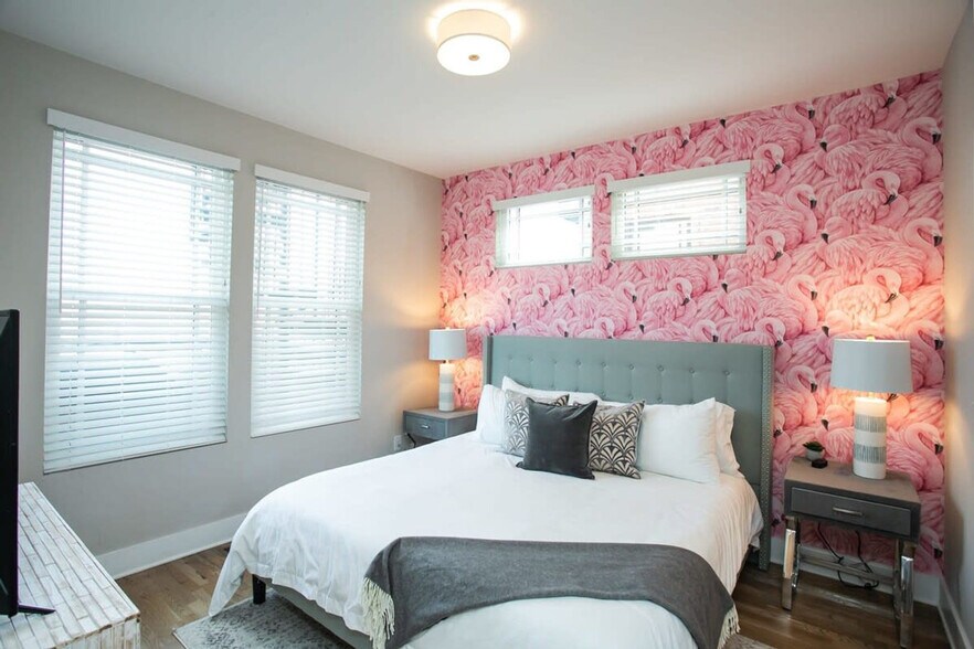 Building Photo - 709 26th Ave N