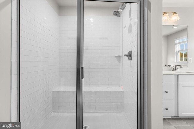 Building Photo - 2305 Wadlow Ln