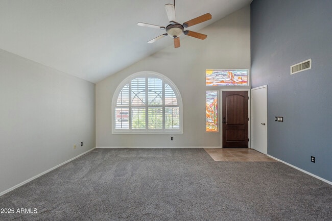 Building Photo - 2340 W Myrtle Dr