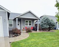 Building Photo - 3 Bedroom, 2 Bath Home in West Richland