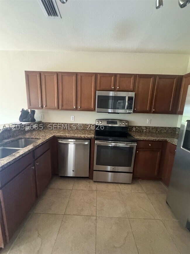 Building Photo - 8900 NW 97th Ave